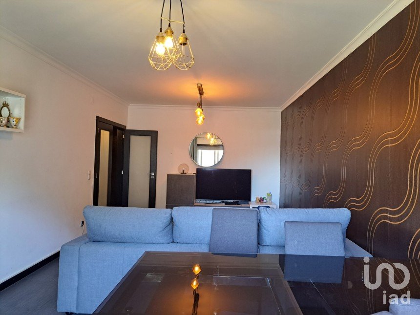 Apartamento T2 em Oliveira do Douro de 108 m²