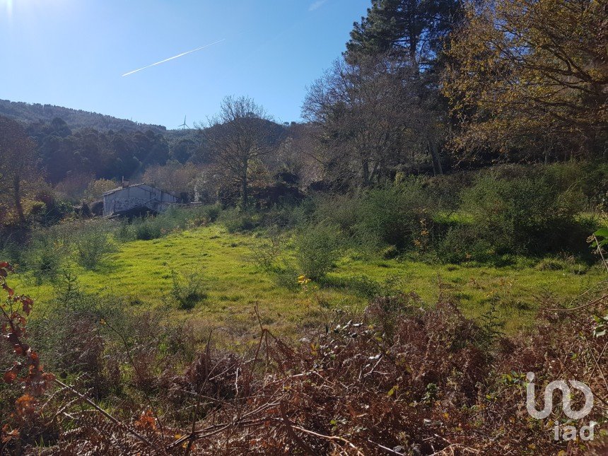 Terreno para construção em Candemil e Gondar de 2 892 m²