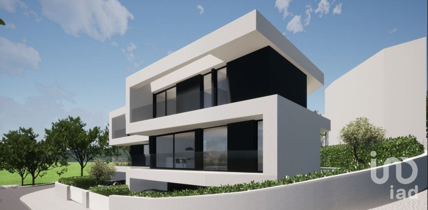 Casa / Villa T4 em Estômbar e Parchal de 220 m²