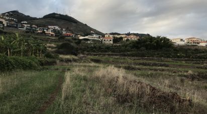 Building land in Caniço of 1,153 m²