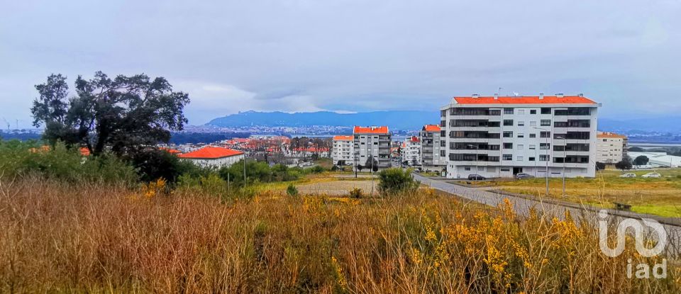 Terreno em Darque de 200 m²