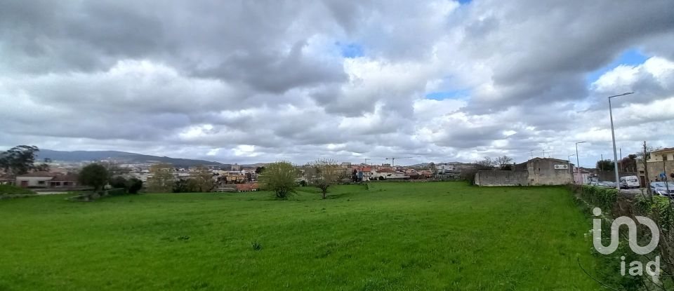 Maison traditionnelle T8 à Barcelinhos de 432 m²