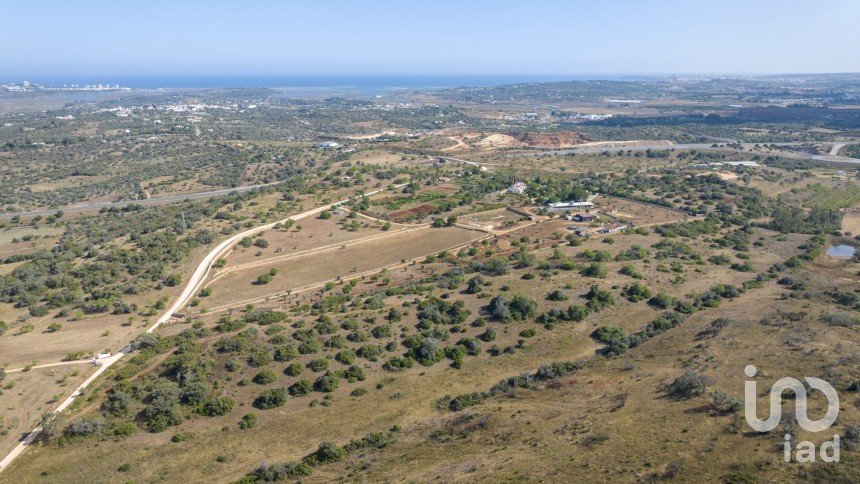 Terreno para construção em Mexilhoeira Grande de 300 000 m²