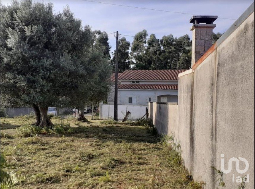 Terreno em Campos e Vila Meã de 1 700 m²