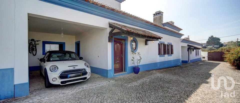 House T3 in Sesimbra (Castelo) of 104 m²