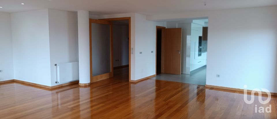 Apartamento T4 em Santa Marinha E São Pedro Da Afurada de 208 m²