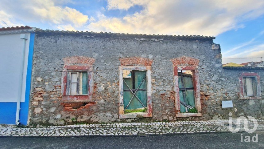 Casa de aldeia T3 em Lamas e Cercal de 140 m²