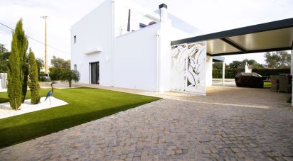 Casa / Villa T3 em Altura de 329 m²