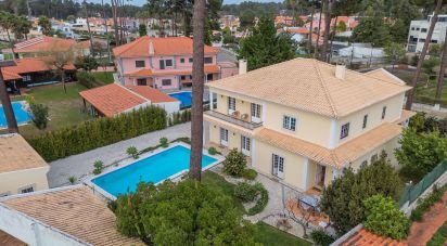 Casa T5 em Corroios de 373 m²