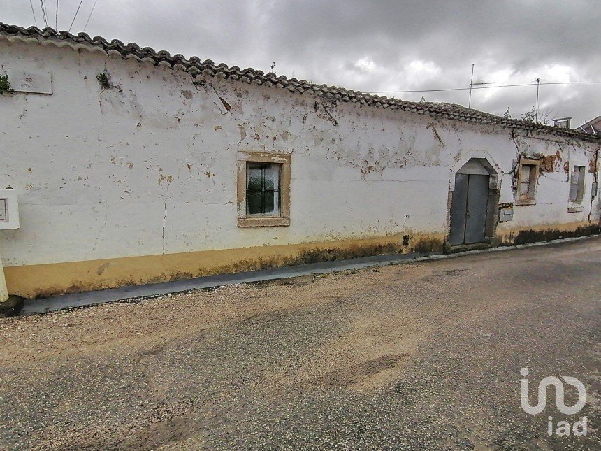 Casa T1 em Brogueira, Parceiros de Igreja e Alcorochel de 187 m²