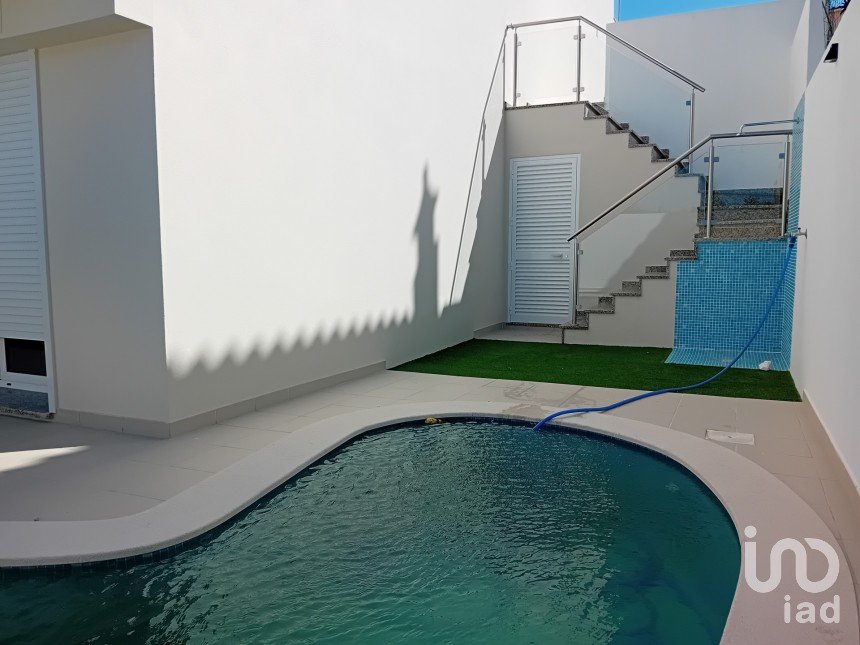 Casa / Villa T2 em Altura de 140 m²