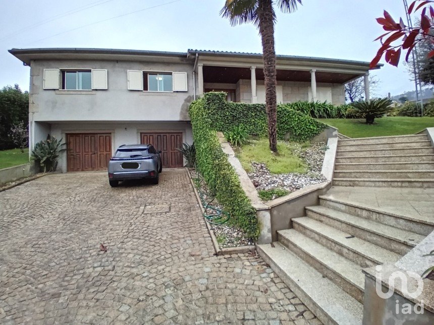 Casa / Villa T4 em Prado (São Miguel) de 411 m²