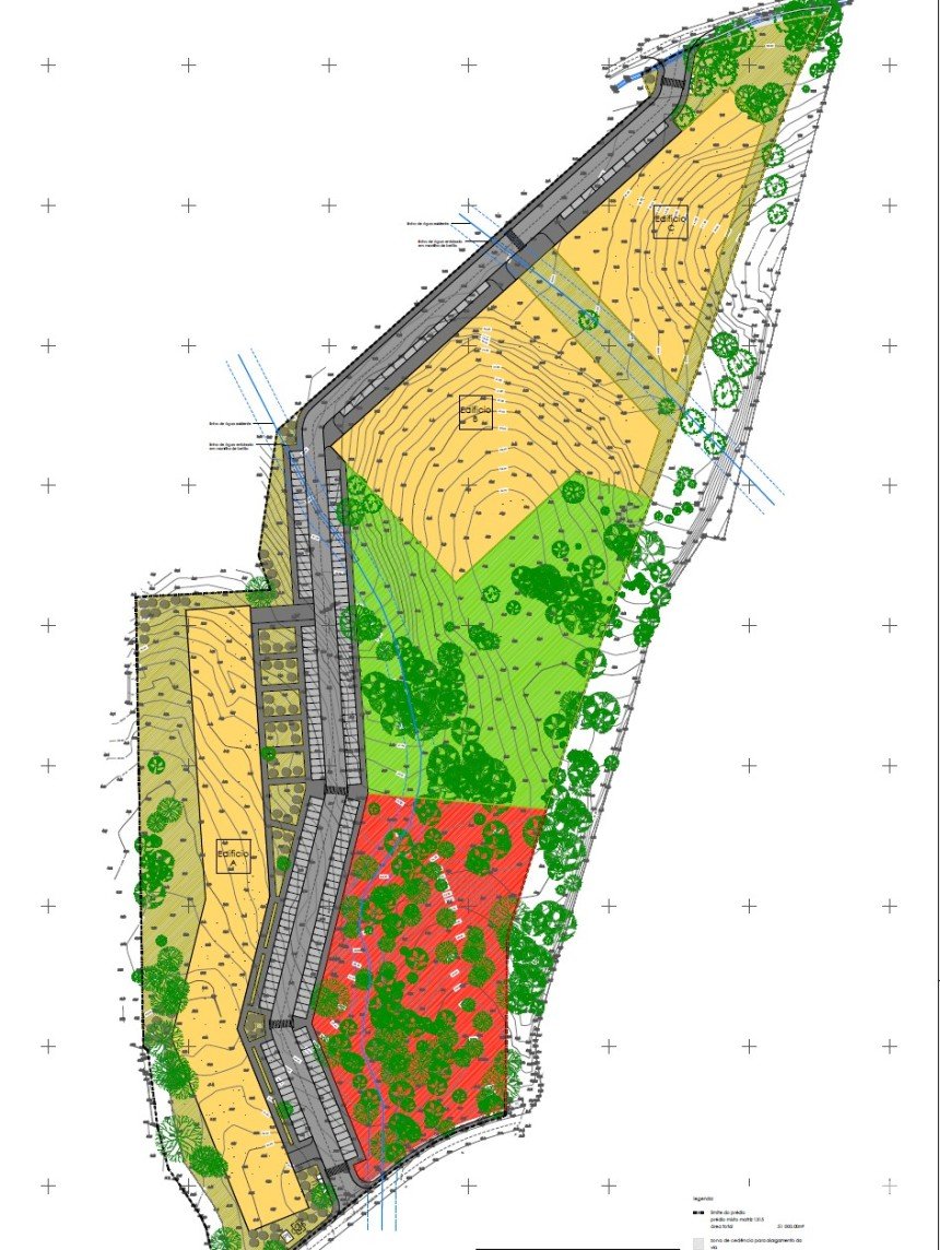 Terreno em Quarteira de 51 000 m²