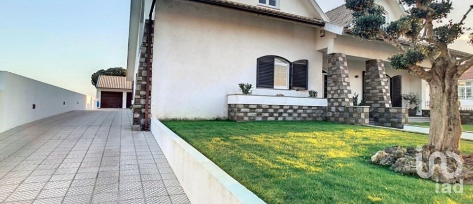 Maison de campagne T4 à Válega de 359 m²