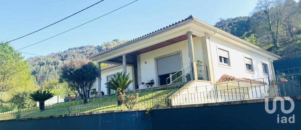 Chalé T4 em Covas de 386 m²