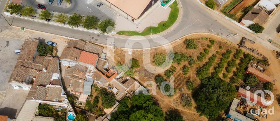 Terreno em Tavira (Santa Maria e Santiago) de 2 455 m²