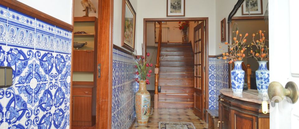 Traditional house T5 in Miranda do Corvo of 247 m²