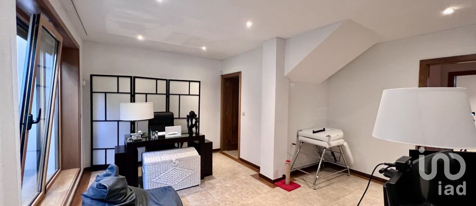 Gîte T3 à Vila nova da telha de 272 m²