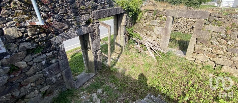 Ferme T3 à Candemil e Gondar de 250 m²