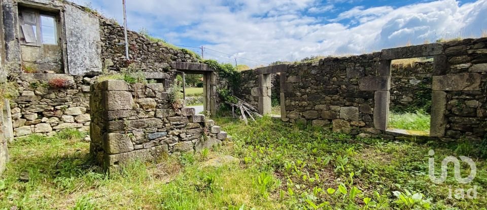 Ferme T3 à Candemil e Gondar de 250 m²