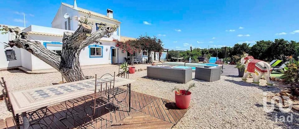 Maison T3 à São Bartolomeu de Messines de 135 m²