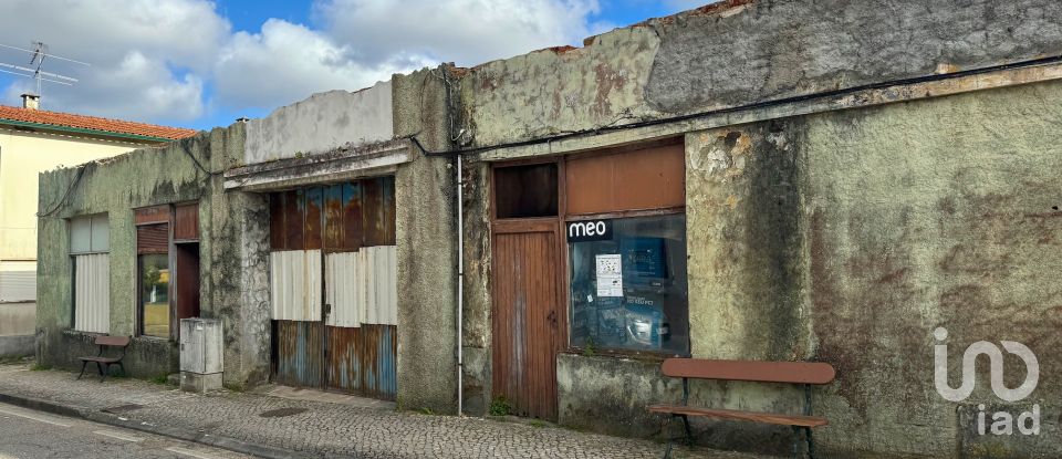 Bâtiment à Monte Real e Carvide de 519 m²