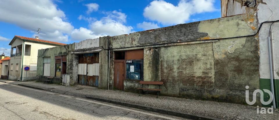 Bâtiment à Monte Real e Carvide de 519 m²