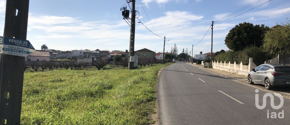 Terreno para construção em Campelos e Outeiro da Cabeça de 640 m²