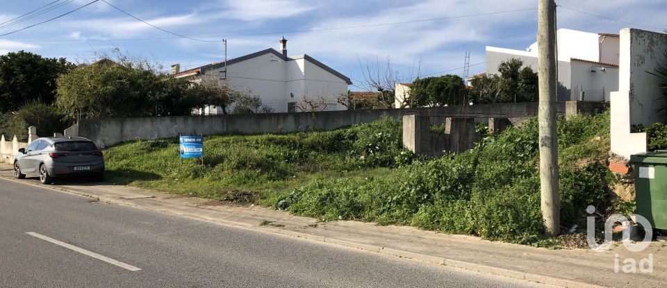 Terreno para construção em Campelos e Outeiro da Cabeça de 640 m²