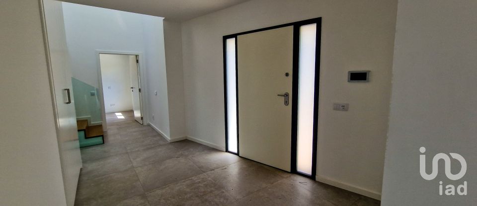 Casa / Villa T3 em Quarteira de 300 m²