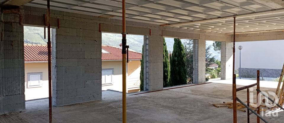 Habitação T3 em Bucelas de 360 m²