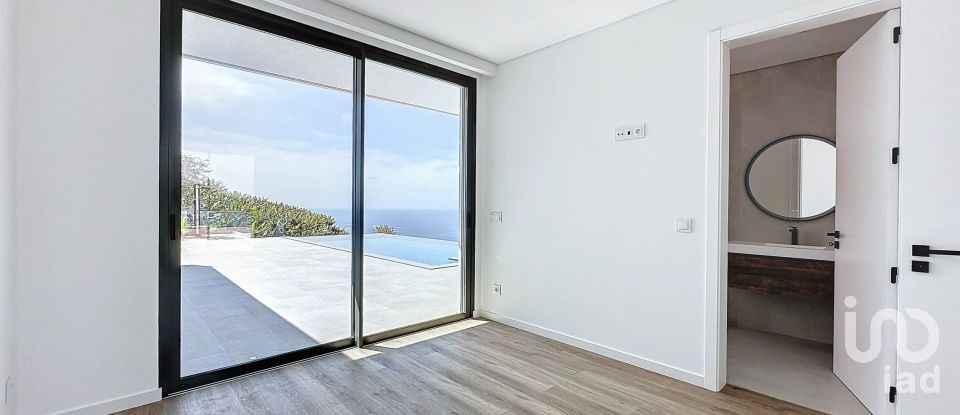 Casa / Villa T3 em Arco da Calheta de 200 m²