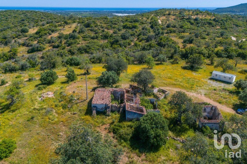 Terreno para construção em Santa Catarina da Fonte do Bispo de 230 000 m²