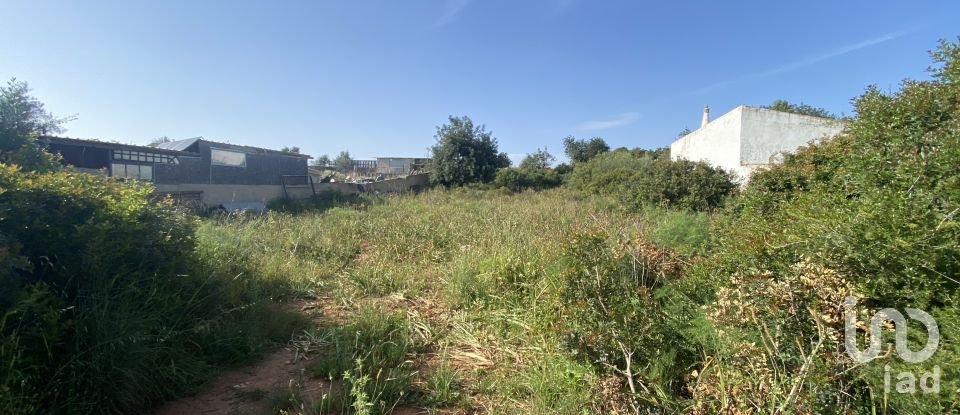 Land in Ferreiras of 1,000 m²