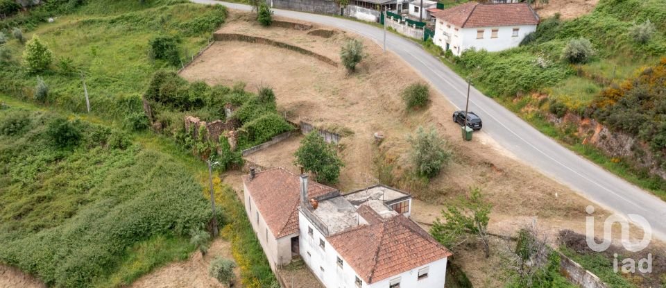 Gîte T3 à Pombeiro da Beira de 204 m²