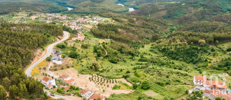 Gîte T3 à Pombeiro da Beira de 204 m²