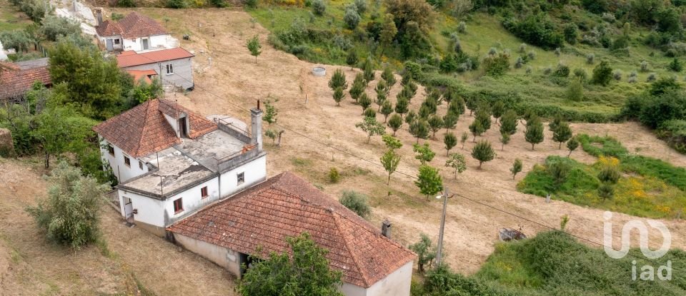 Gîte T3 à Pombeiro da Beira de 204 m²