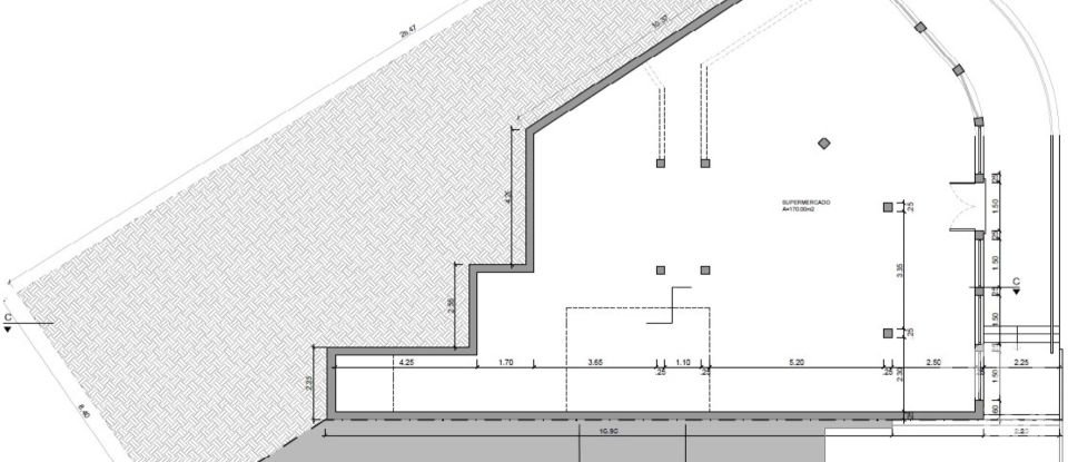 Prédio em São Gonçalo De Lagos de 198 m²