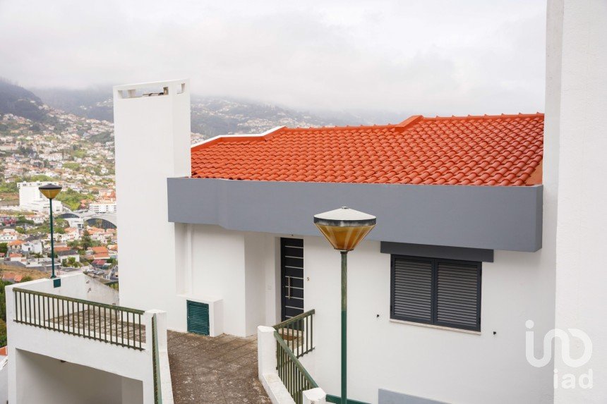 Apartamento T2 em Santo António de 91 m²