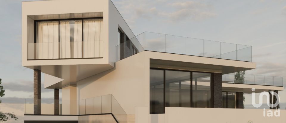 Casa T3 em Famalicão de 328 m²