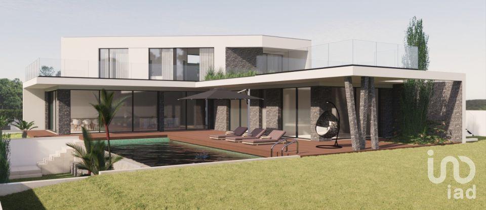 Casa T3 em Famalicão de 328 m²