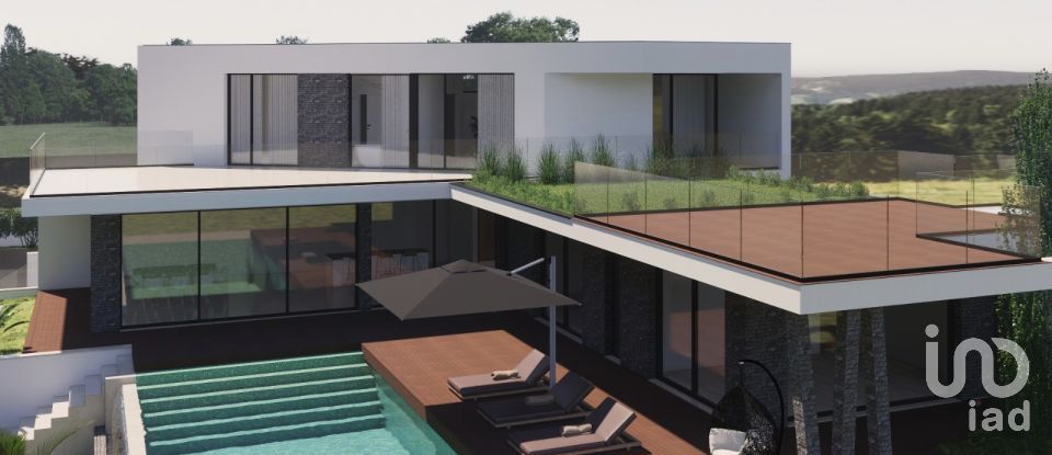 Casa T3 em Famalicão de 328 m²