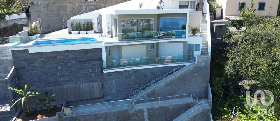 Casa / Villa T2 em Arco da Calheta de 146 m²