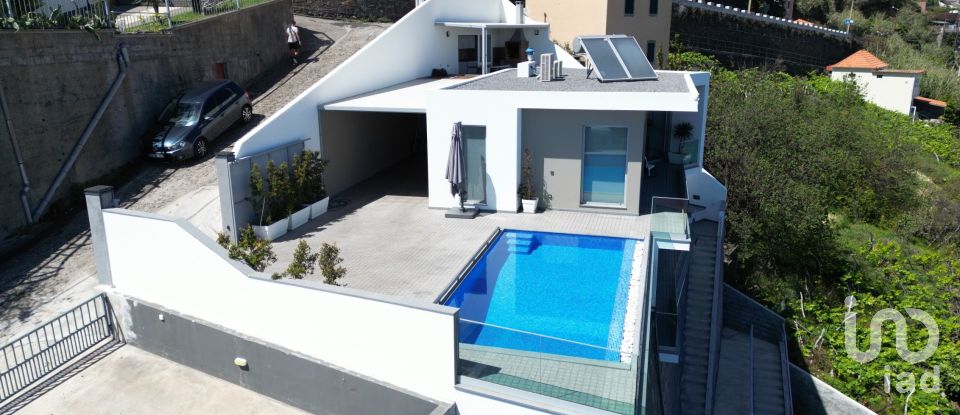 Casa / Villa T2 em Arco da Calheta de 146 m²