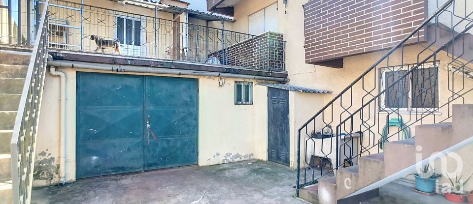 Casa T3 em Avanca de 305 m²