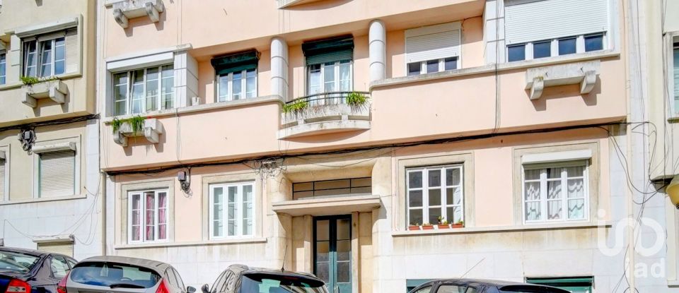 Apartment T1 in Alcântara of 82 m²