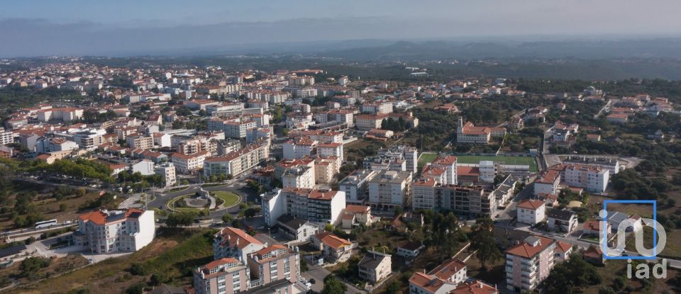 Maison de ville T1 à Fátima de 168 m²