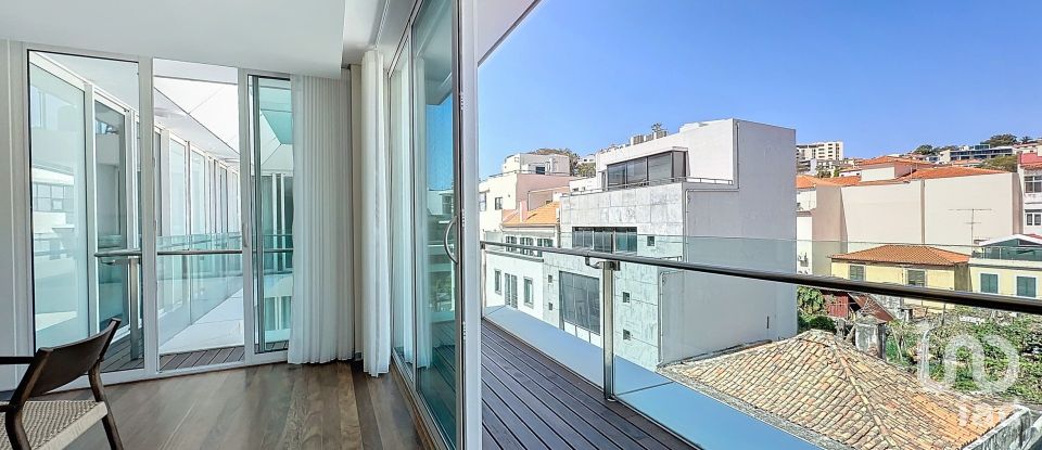 Apartamento T3 em Funchal (Sé) de 215 m²