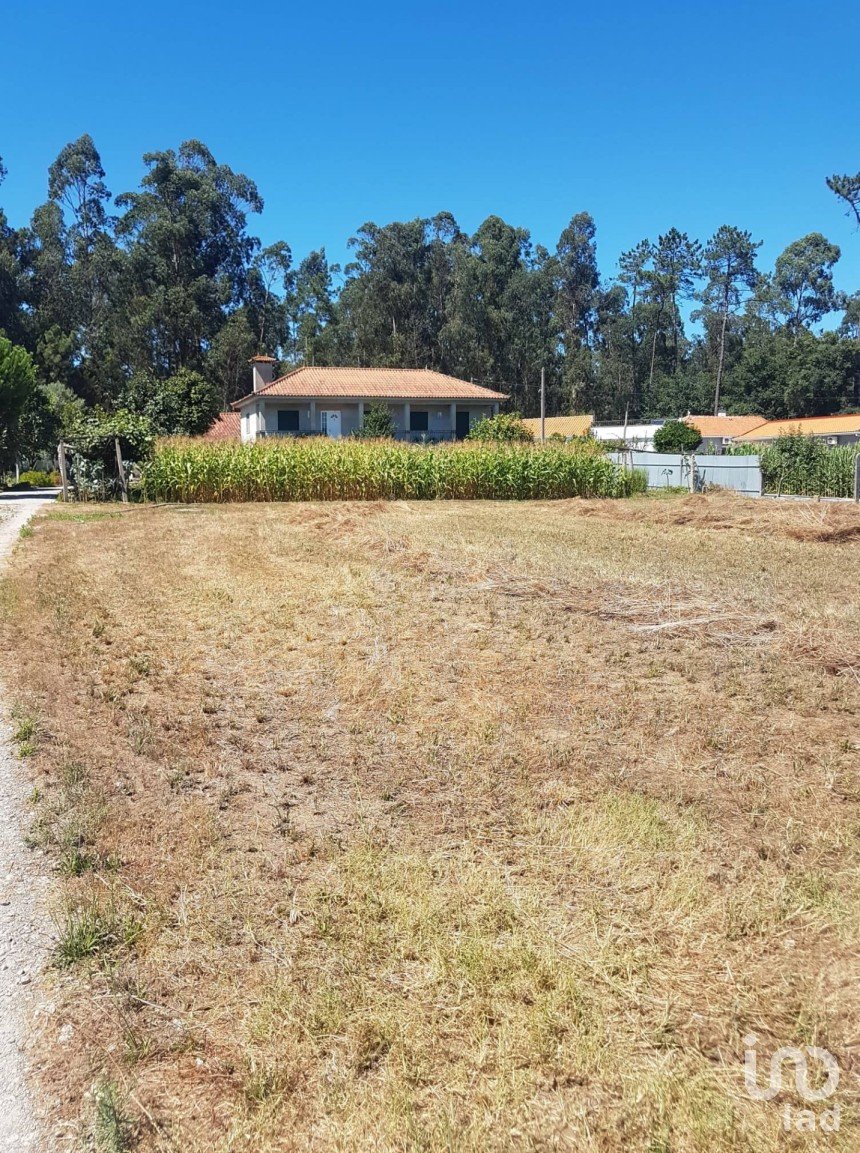 Terreno em Fornelos de 1 500 m²