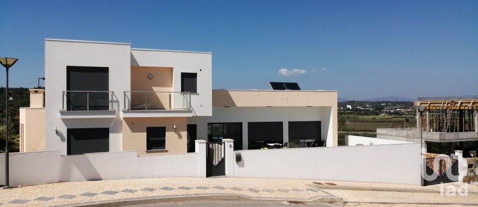 Casa / Villa T4 em São Gonçalo De Lagos de 180 m²